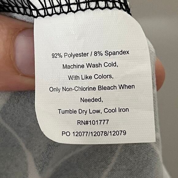 Tranquility by Colorado Women's Athletic Skort S Black & White Floral Print Mini - Picture 5 of 5